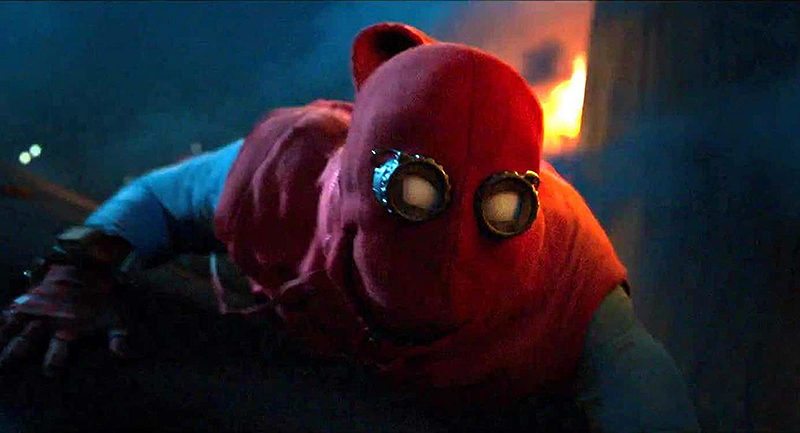 Illustration for article titled Si buscas gafas de soldador en Amazon, la página te recomienda todo lo necesario para disfrazarte de Spider-Man